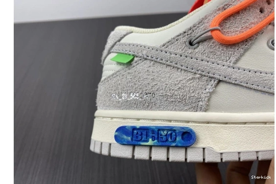 Lot Nike 31 O-W DJ0950-116 Low Dunk 0927